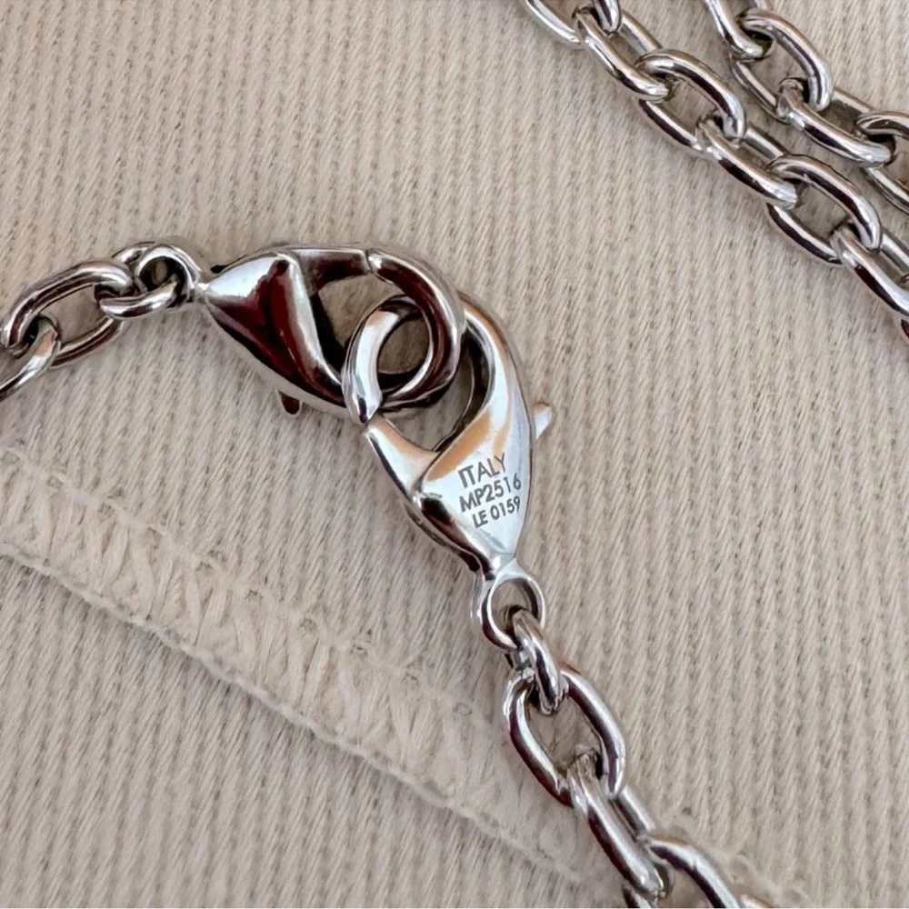 NEW LOUIS VUITTON Limited Edition Monogram Pop Lipstick Case on Chain